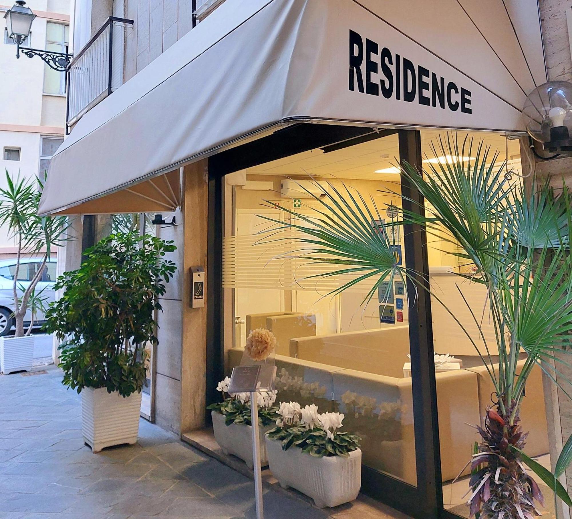Residence Barusso Alassio Buitenkant foto